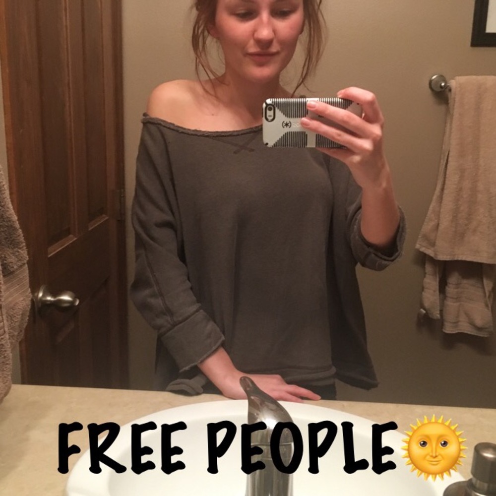 FREE PEOPLE🌻 mid sleeve top